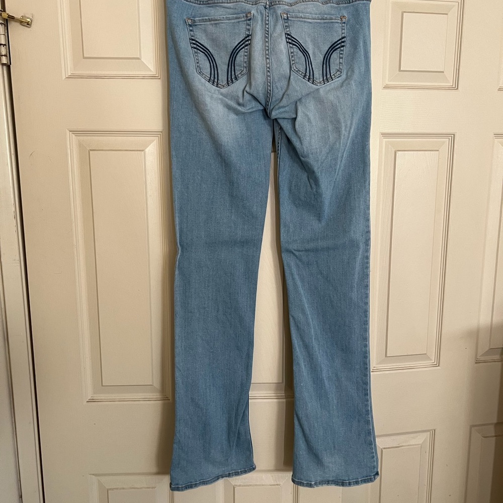 Womens Hollister Jean - Picture 2 of 3